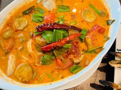 -Chom Cafe and Restaurant