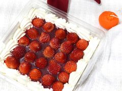 草莓盒子蛋糕-盒马鲜生(亲橙里店)