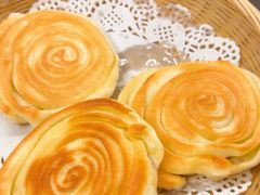 摩登粑粑-蔼若春.传承三十年云南菜(金碧公园店)