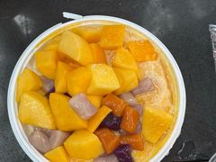 芒果芋圆牛奶绵绵冰-水牛奶皇后糖水铺(深圳总店)