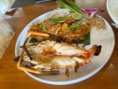 -Chom Cafe and Restaurant
