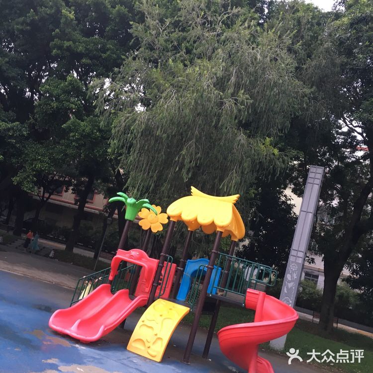 遛狗遛娃的好去处