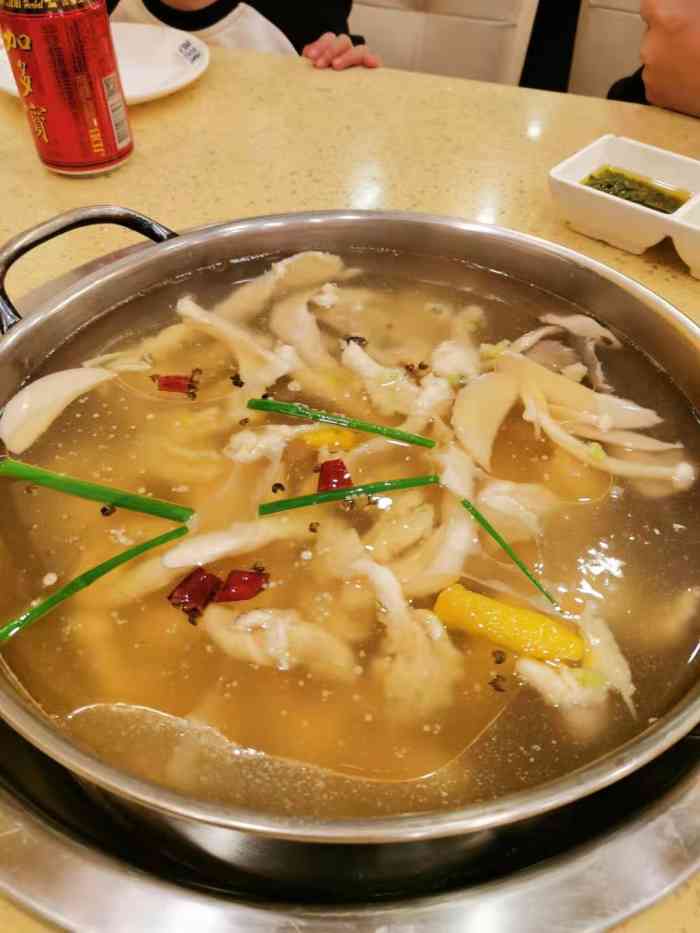 自贡芭夯兔(华阳店)-"重来没吃过芭夯兔,这次来打卡这家就在附近.