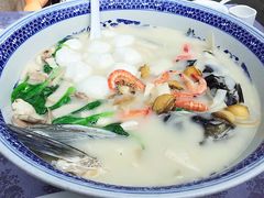 极品鱼头王-山外山菜馆(玉泉路店)