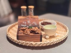 -左庭右院鲜牛肉火锅黑金店(陆家嘴中心店)