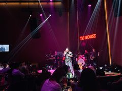 -TZ House音乐现场(来福士中心店)