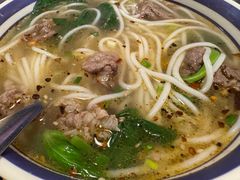 -云阿蛮云南生烫牛肉米线(奉贤路店)