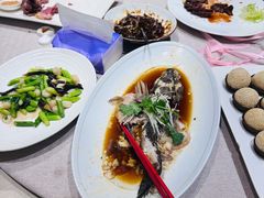 -品悦酒店(三林古镇店)