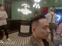 -海文先生国潮烫染男士理发馆