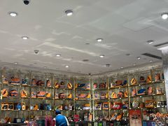 -VENCHI 闻绮(北京国贸商城店)