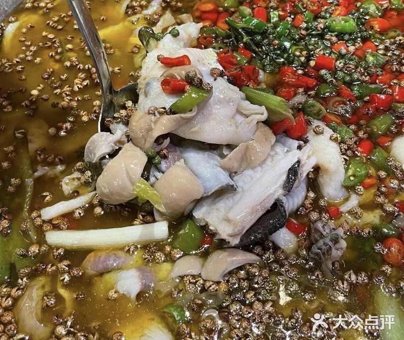 第一次吃这么麻的火锅[调皮]