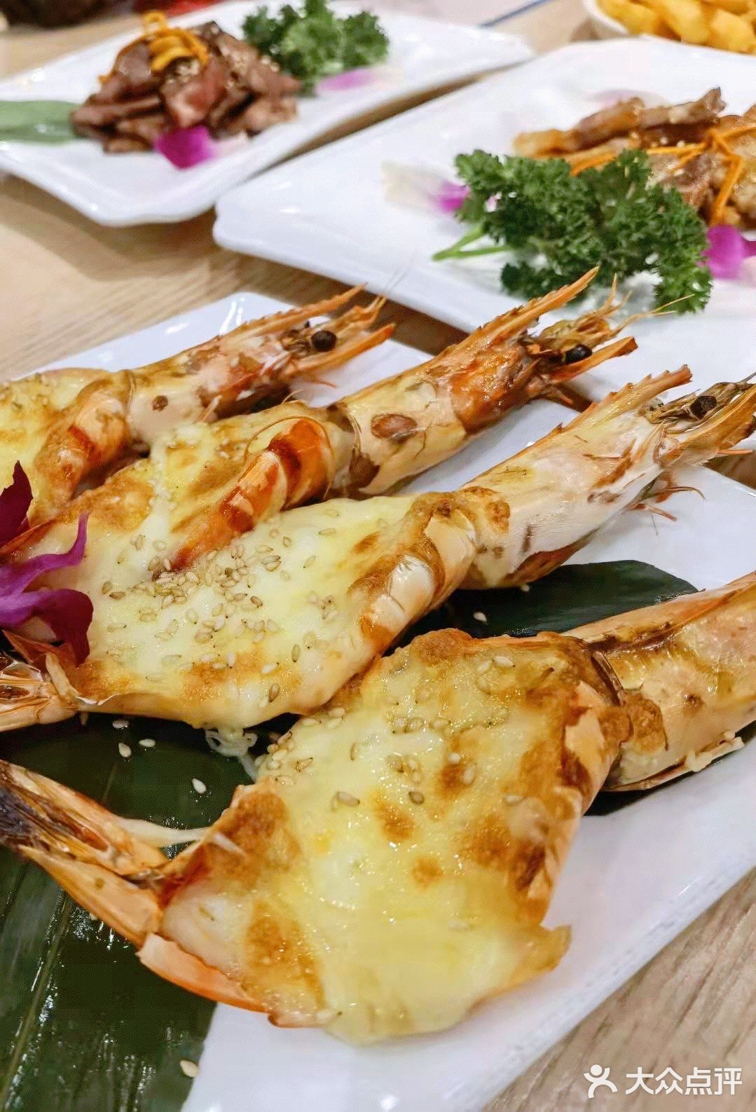 烤肉海鲜大餐来啦