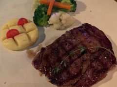肉眼牛排-SISTERS BAR RESTAURANT川意酒馆(嘉善老市H楼店)