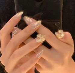 -花系美·美甲美睫精品店