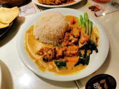 咖喱鸡块饭-新大咀港式茶餐厅(宝山万达店)