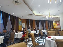 -老人和饭店(淮海中路店)