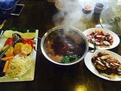 -老鼎万春卤菜(鹭湖宫8区店)