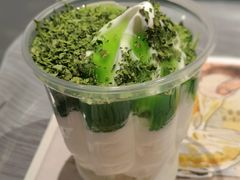 香香香菜新地-麦当劳(中山公园龙之梦店)