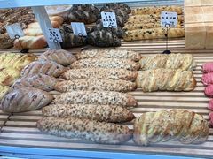 -焙丽拾光(麦凯乐直营店)