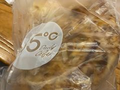 -85度C(生甜甜圈研究工坊·上海局门店)