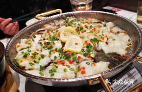 Lemon Grass Stir-fried Sea Bass