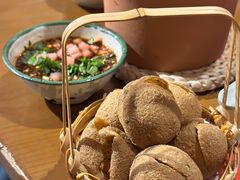 -包整·丝娃娃(一览甲秀楼风景店)