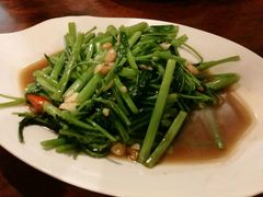 -Dang restaurant (patong phuket)