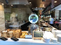 自助取餐区-威珀斯酒店·珀萃美食餐厅 | 海鲜刺身·现烤生蚝·特色烤肉