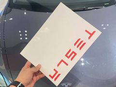 -TESLA 特斯拉(广州天环广场体验店)
