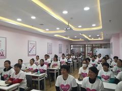 -爱月宝月嫂·育儿嫂(哈尔滨总店)