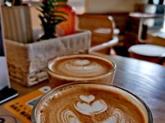 -Dough&Joe团憩(瑞虹天地月亮湾店)