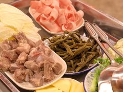 -小火炕铁锅炖鱼