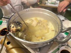 -禄婶鸡煲·打边炉