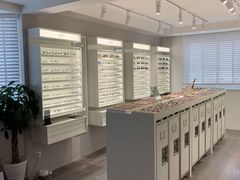 -目艮眼镜SHOWROOM(品牌集合店)