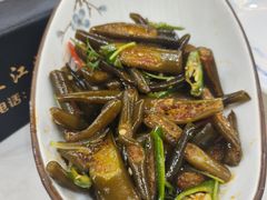 -三江源美食城