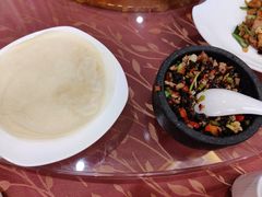 黑红三剁双拼-蝴蝶泉宾馆-中餐厅