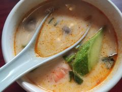 冬阴功-大头虾越式风味餐厅(光明广场店)