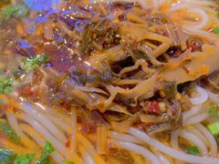 原汤酸辣米粉-湘人龙记老长沙米粉(华普国际大厦店)