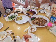 -鹏城人家海鲜酒家·23年老字号(较场尾店)
