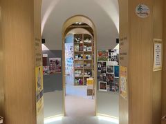 -浣熊唱片店(上海影城店)