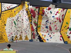 -问山MountQuest攀岩馆