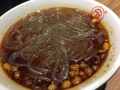 -万记麻辣烫国展总店