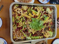 -阆辣荟餐饮(老味道8年·古城店)