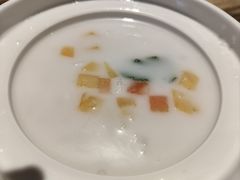 -香山湖家家宴(中山陵店)