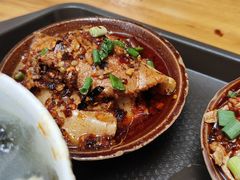 -董哥山城碗碗香(美专校街店)