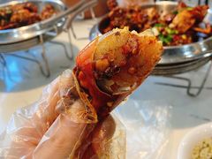 -凤凰路何眼镜香辣蟹(花果园店)