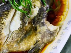 石斑鱼清蒸-四川小胡子海鲜(丁村万人海鲜广场店)