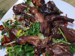 -超越海鲜屋(飞龙物业店)