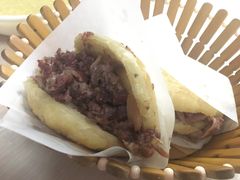 -闫家驴肉老店(华电一校店)