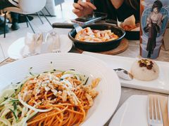 -必胜客(阿诗玛店)